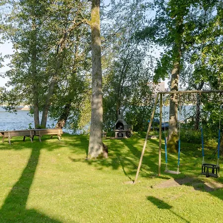 Stylish Marine Studio, Balcony, Parking In Lauttasaari Daire