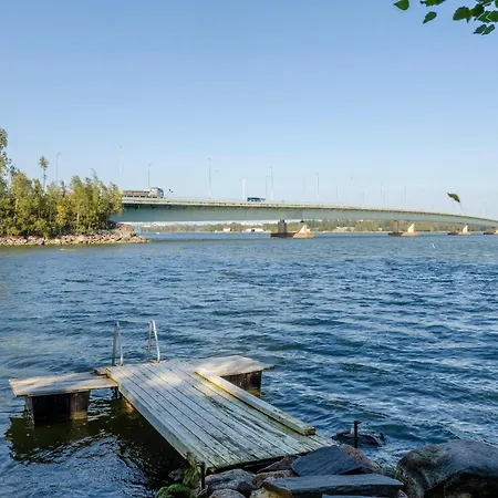 Stylish Marine Studio, Balcony, Parking In Lauttasaari