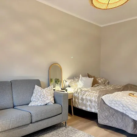 Stylish Marine Studio, Balcony, Parking In Lauttasaari *