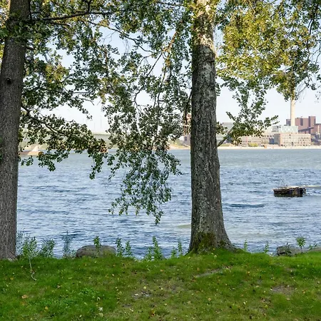 Daire Stylish Marine Studio, Balcony, Parking In Lauttasaari Helsinki