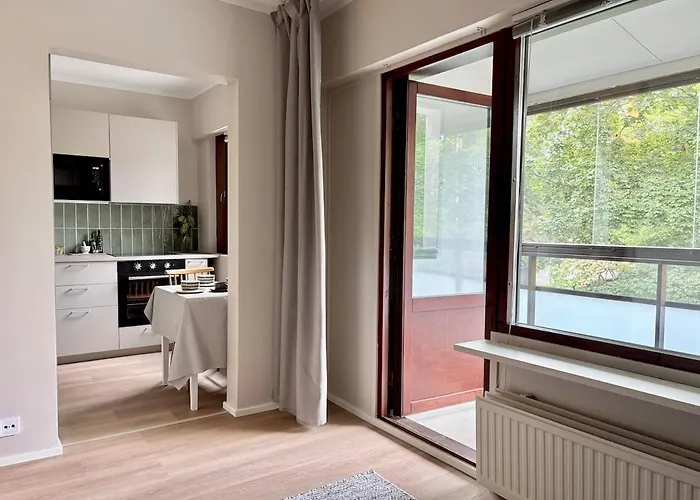 Stylish Marine Studio, Balcony, Parking In Lauttasaari *