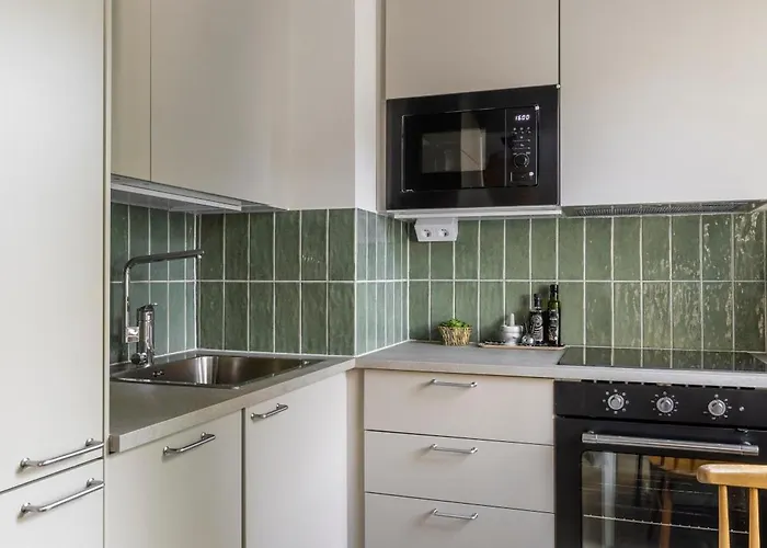 Stylish Marine Studio, Balcony, Parking In Lauttasaari * Ελσίνκι