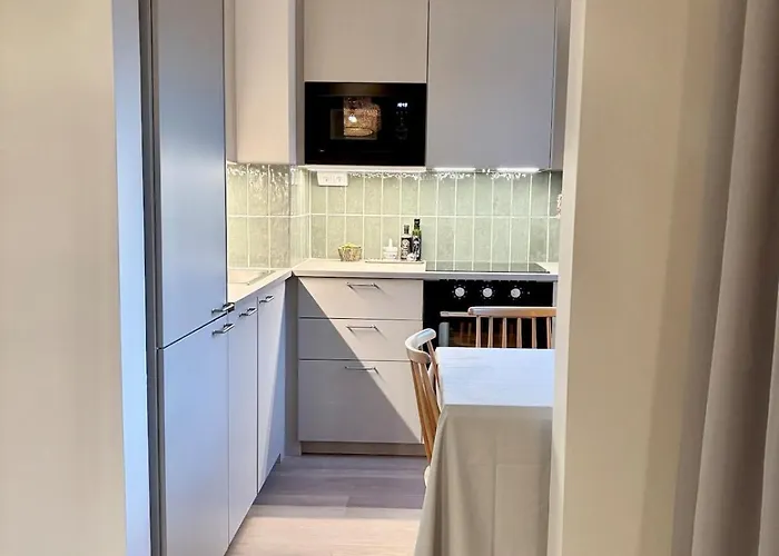 Stylish Marine Studio, Balcony, Parking In Lauttasaari Ελσίνκι