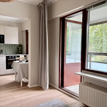 Stylish Marine Studio, Balcony, Parking In Lauttasaari *